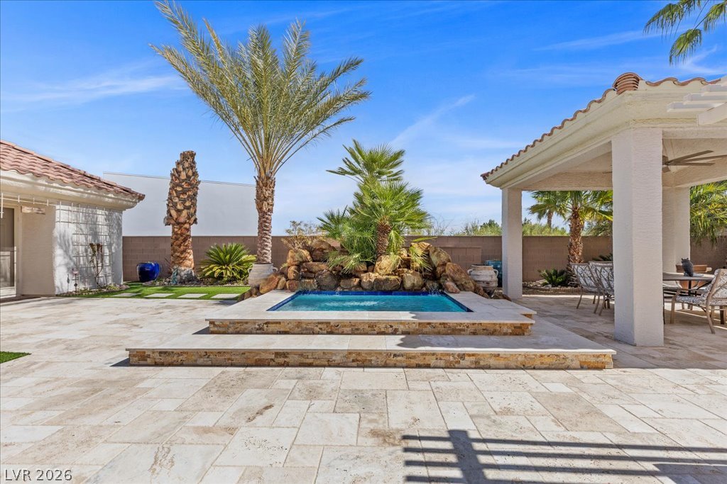 2204 Trident Maple Street Las Vegas NV 89117