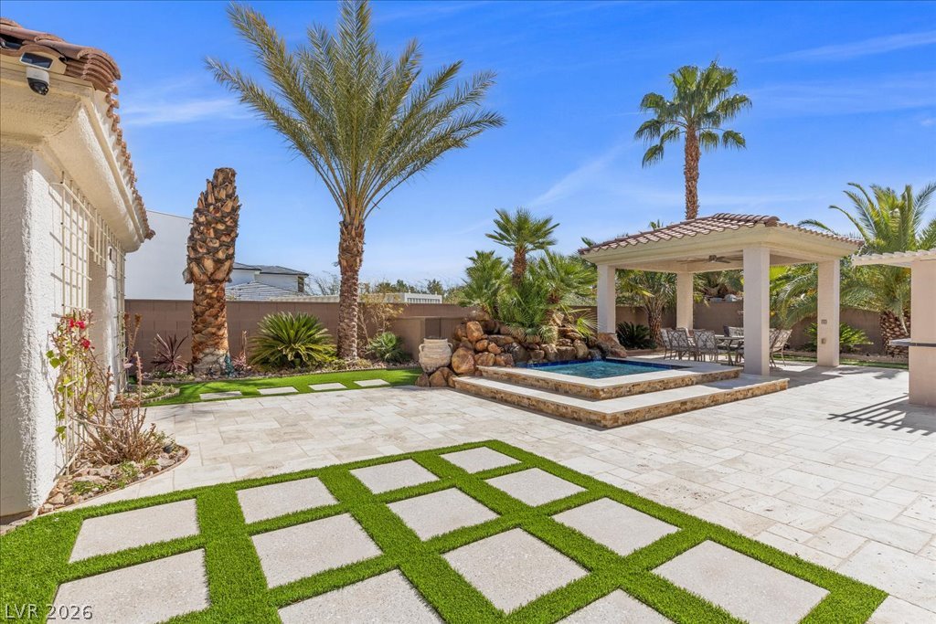 2204 Trident Maple Street Las Vegas NV 89117