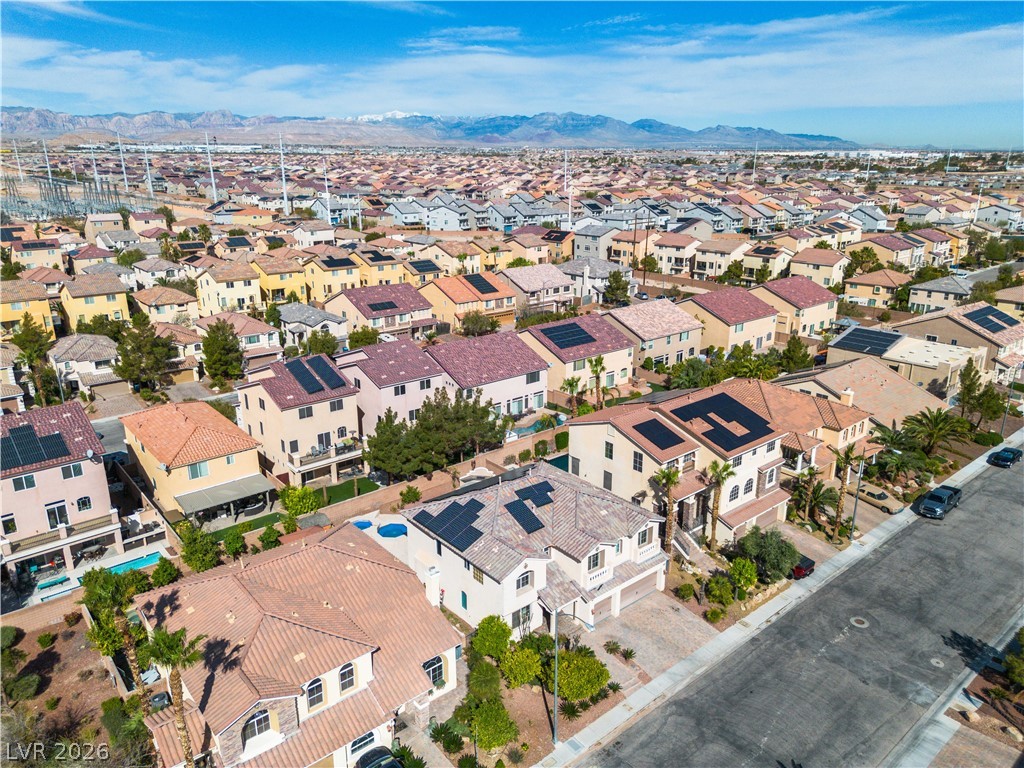 9967 Pipestone Street Las Vegas NV 89141