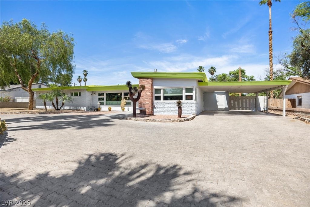 4016 Vegas Drive Las Vegas NV 89108