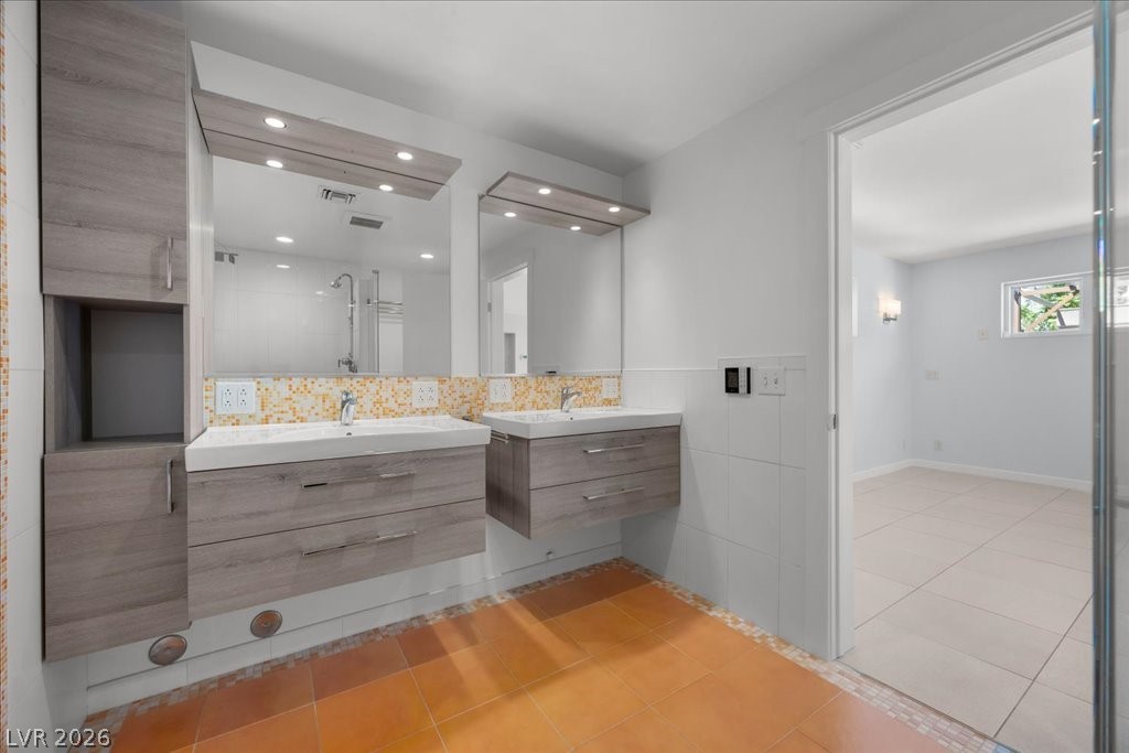 4016 Vegas Drive Las Vegas NV 89108