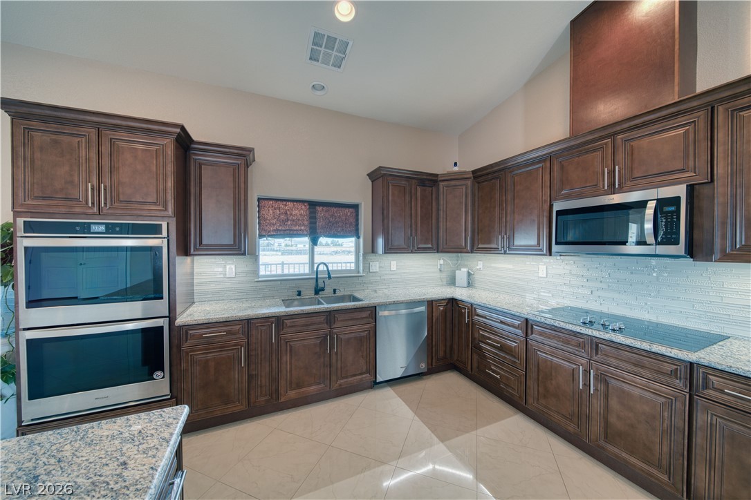 2890 Oakleaf Avenue Pahrump NV 89048