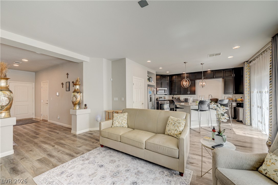 6543 Averill Creek Avenue Las Vegas NV 89118