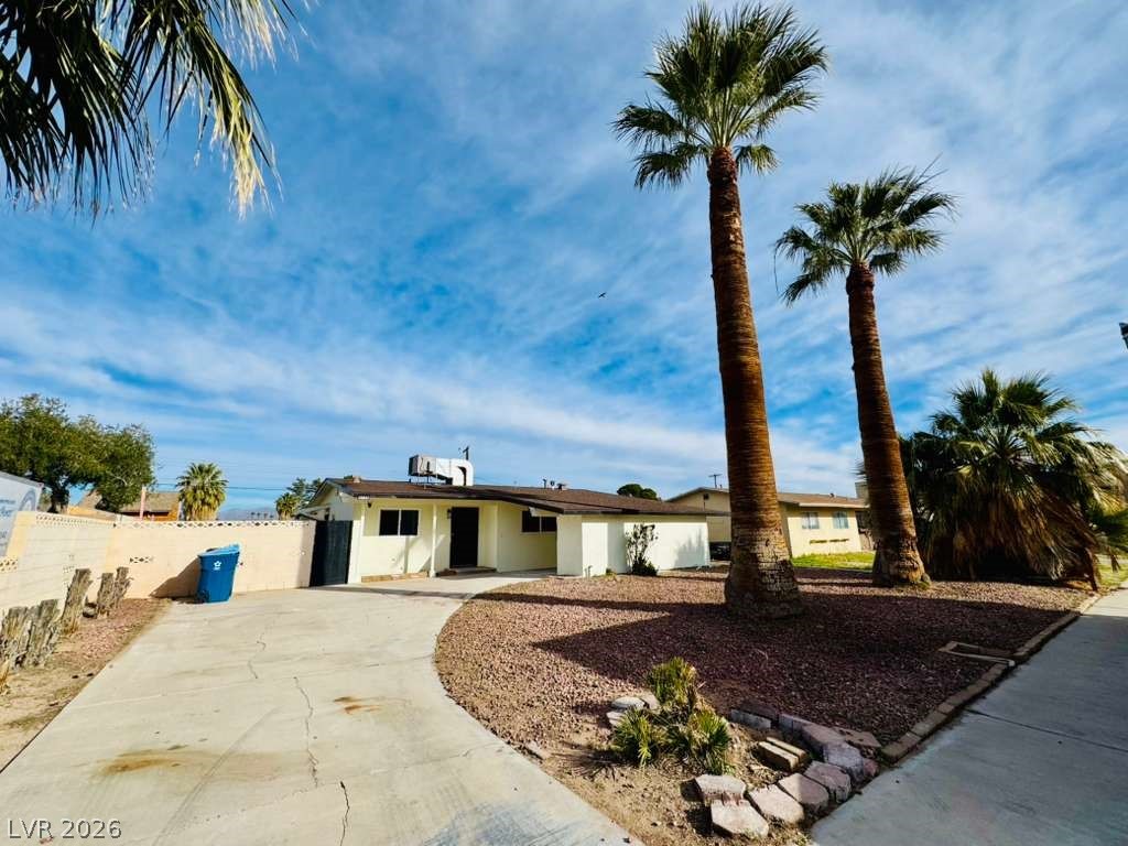 4112 Las Lomas Avenue Las Vegas NV 89102