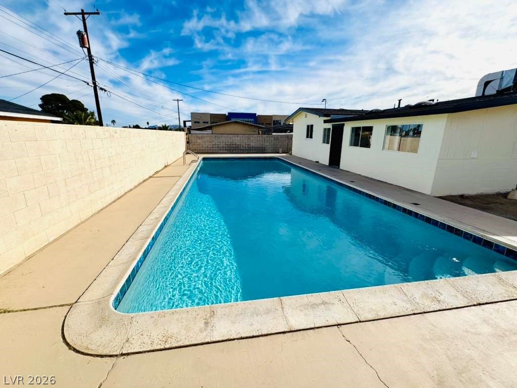 4112 Las Lomas Avenue Las Vegas NV 89102