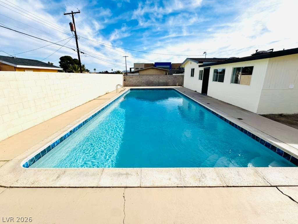 4112 Las Lomas Avenue Las Vegas NV 89102
