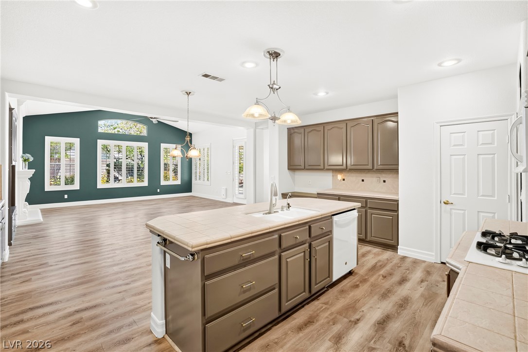 7220 Lake Farm Avenue Las Vegas NV 89131