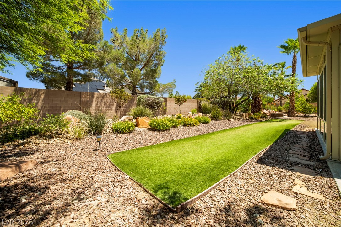 7220 Lake Farm Avenue Las Vegas NV 89131