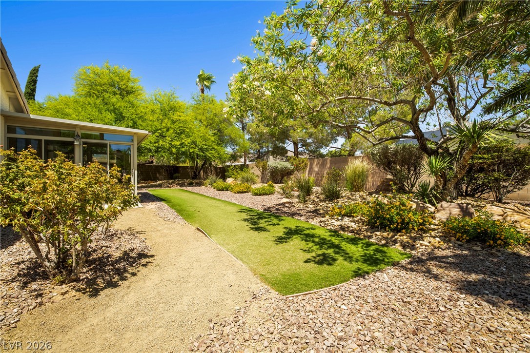 7220 Lake Farm Avenue Las Vegas NV 89131