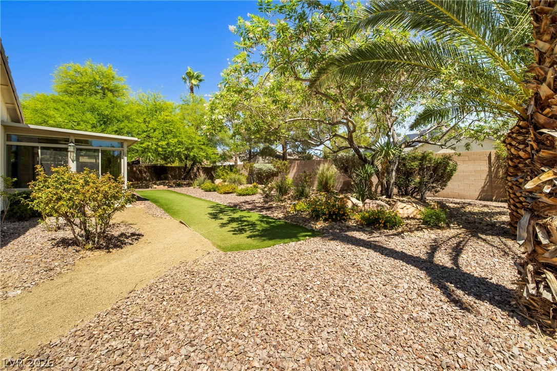 7220 Lake Farm Avenue Las Vegas NV 89131