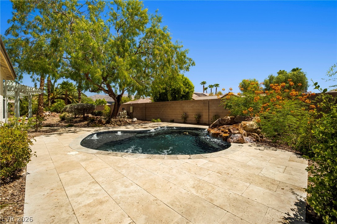 7220 Lake Farm Avenue Las Vegas NV 89131
