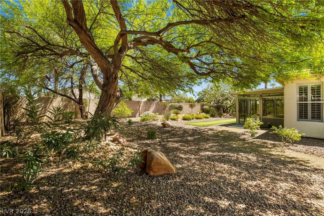 7220 Lake Farm Avenue Las Vegas NV 89131