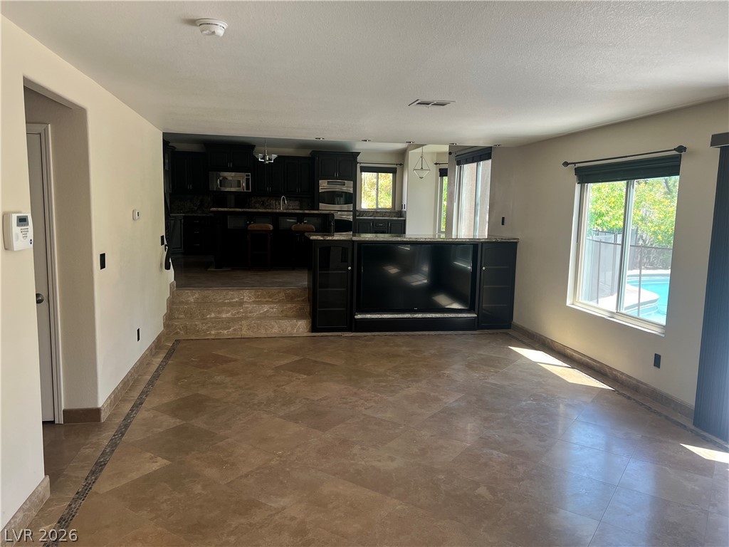 8225 Woodland Prairie Avenue Las Vegas NV 89129