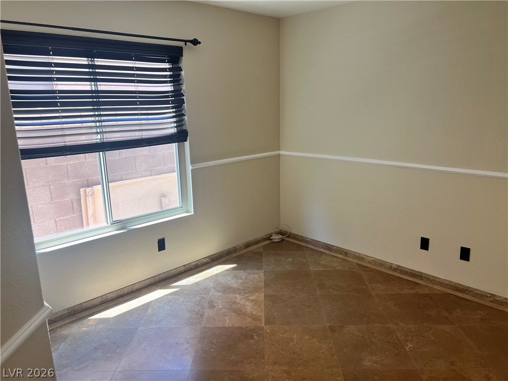 8225 Woodland Prairie Avenue Las Vegas NV 89129
