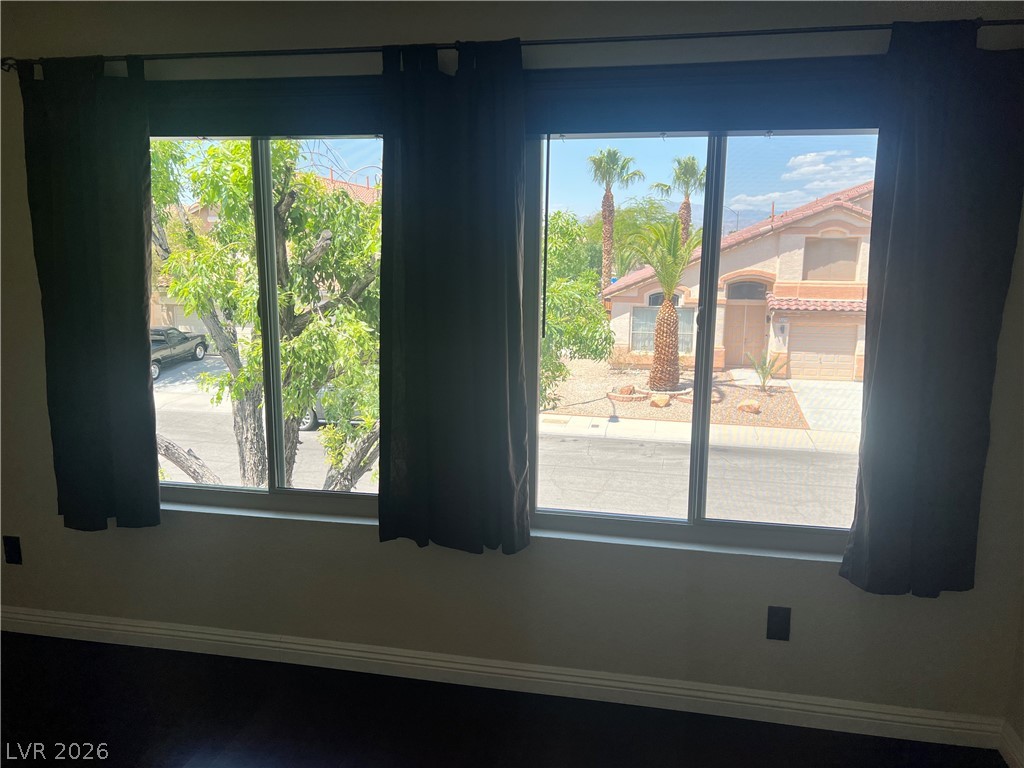 8225 Woodland Prairie Avenue Las Vegas NV 89129