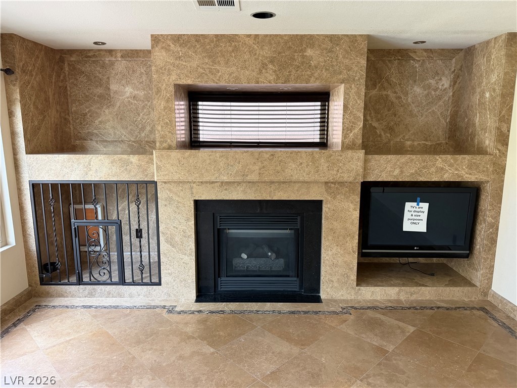 8225 Woodland Prairie Avenue Las Vegas NV 89129