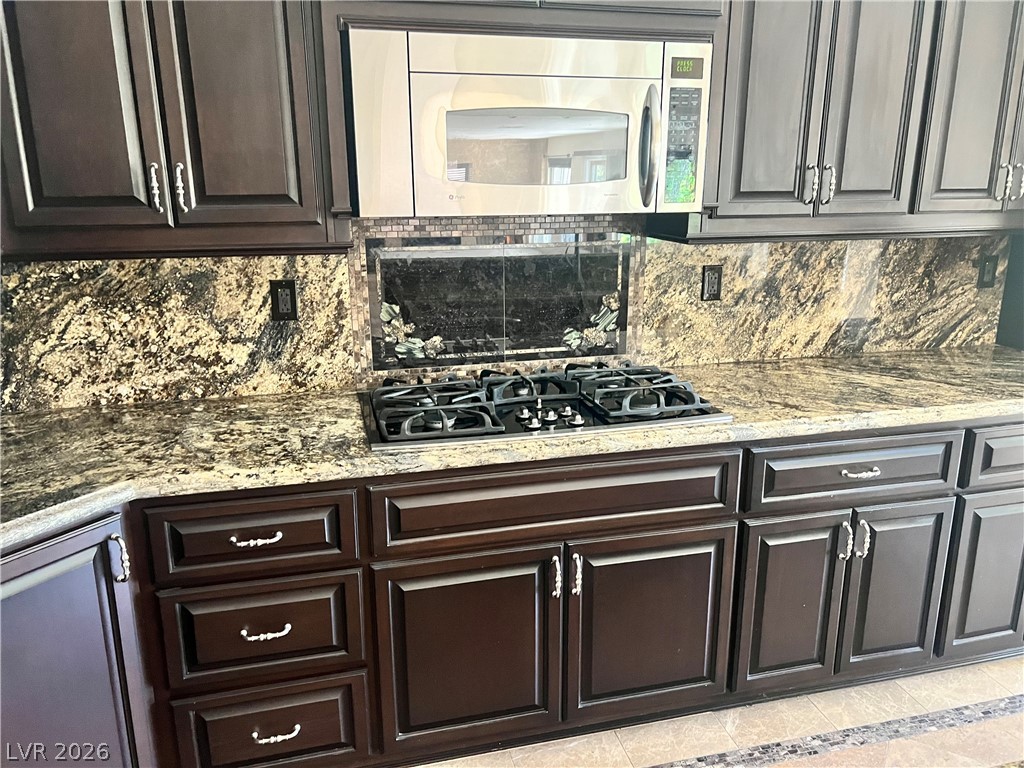 8225 Woodland Prairie Avenue Las Vegas NV 89129