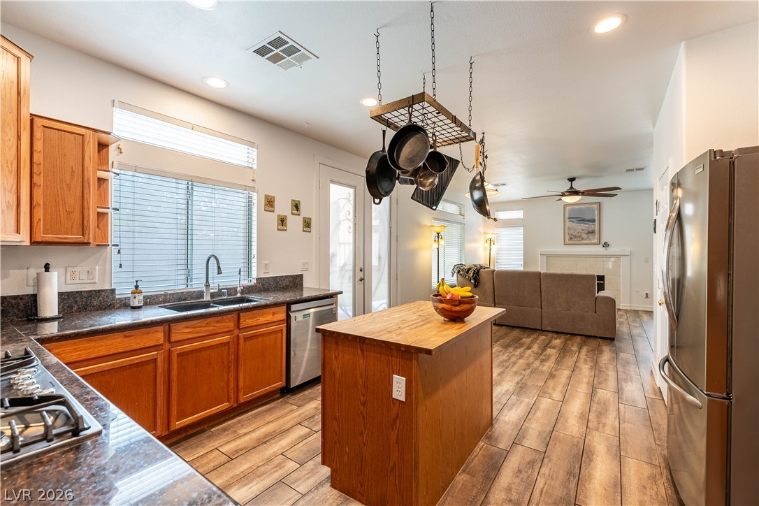 741 Wildwood Beach Avenue Henderson NV 89052