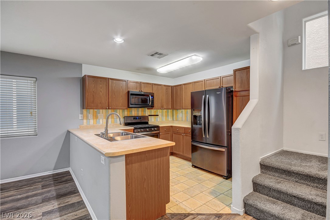 9052 Pearl Cotton Avenue Las Vegas NV 89149