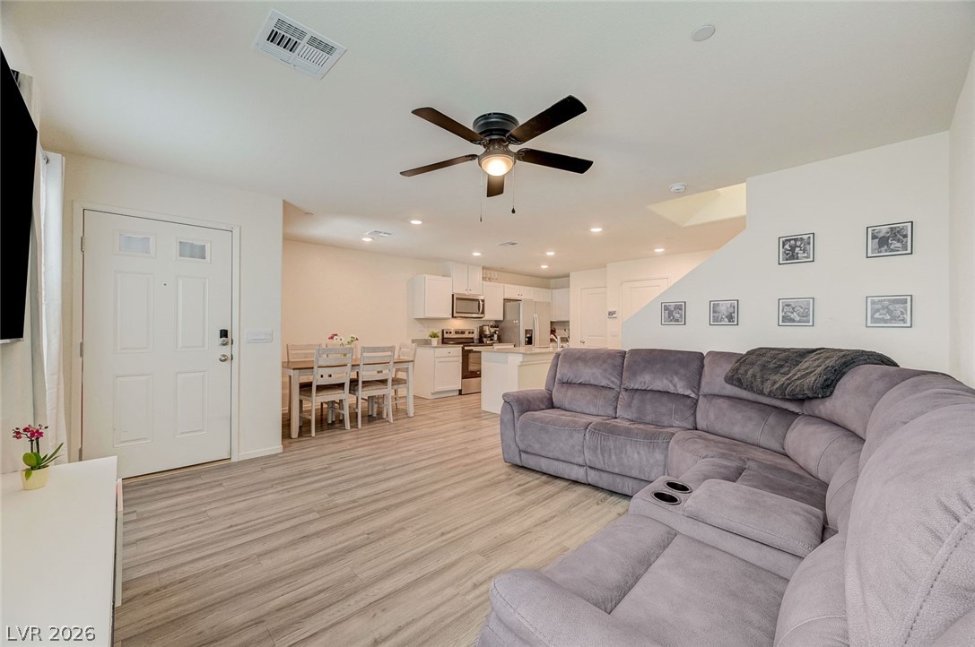 6928 Honor Hill Street Las Vegas NV 89166