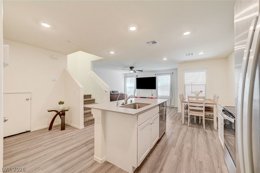 6928 Honor Hill Street Las Vegas NV 89166