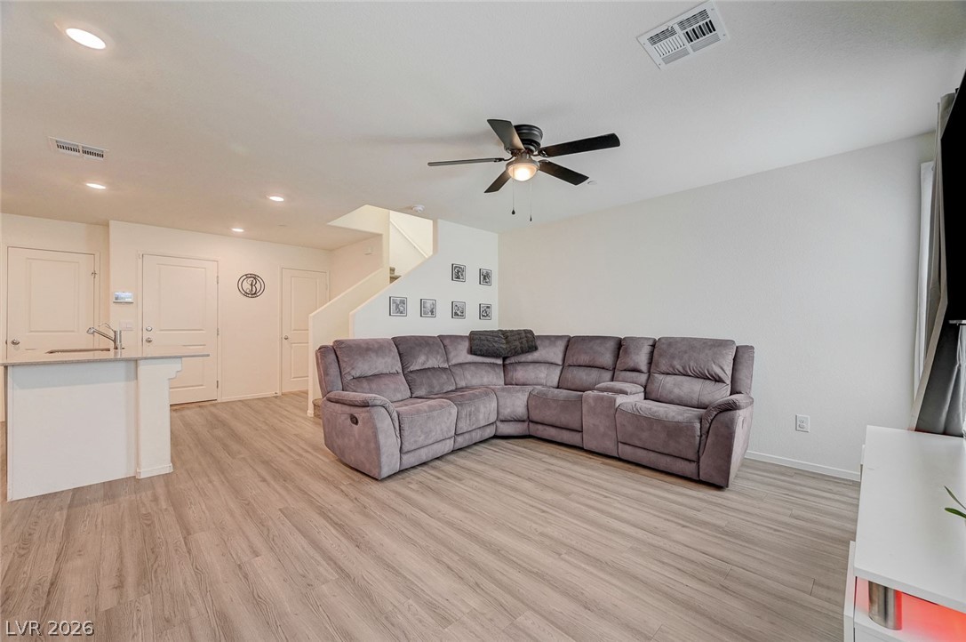 6928 Honor Hill Street Las Vegas NV 89166