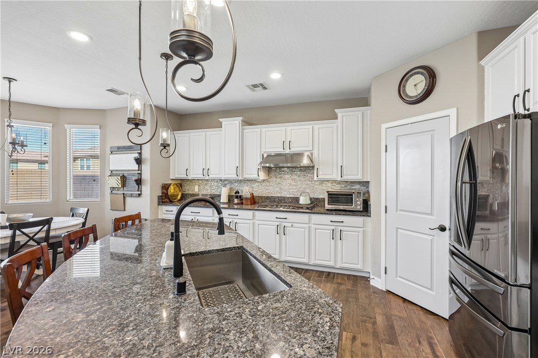 9490 Wild Valley Avenue Las Vegas NV 89148