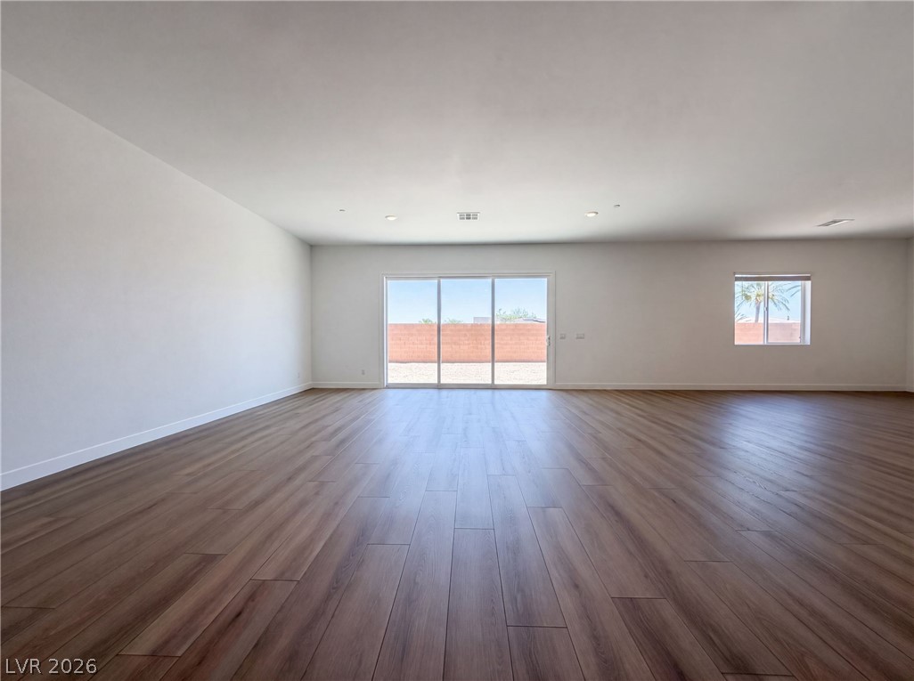 8220 Gusty Brook Street Las Vegas NV 89113