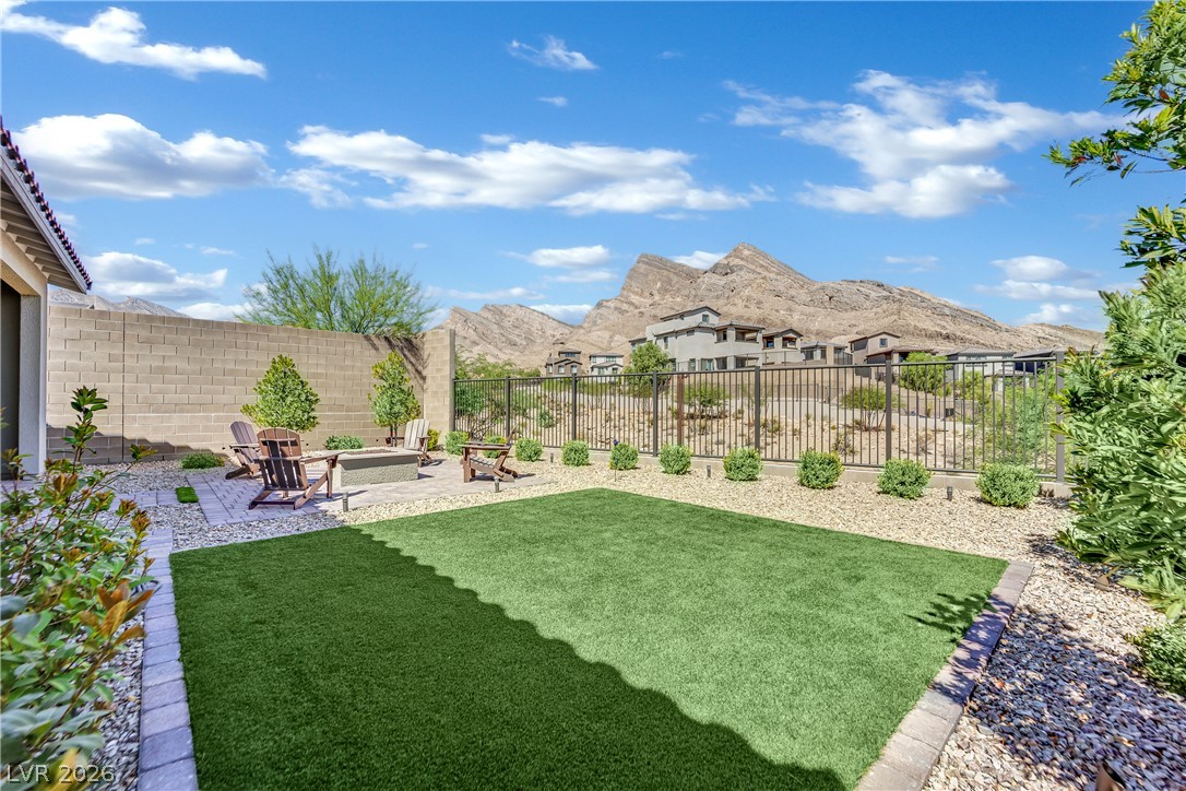 11724 Hatchling Avenue Las Vegas NV 89138