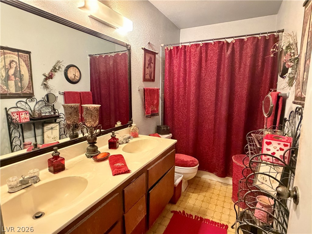 8217 Abercrombe Way Las Vegas NV 89145