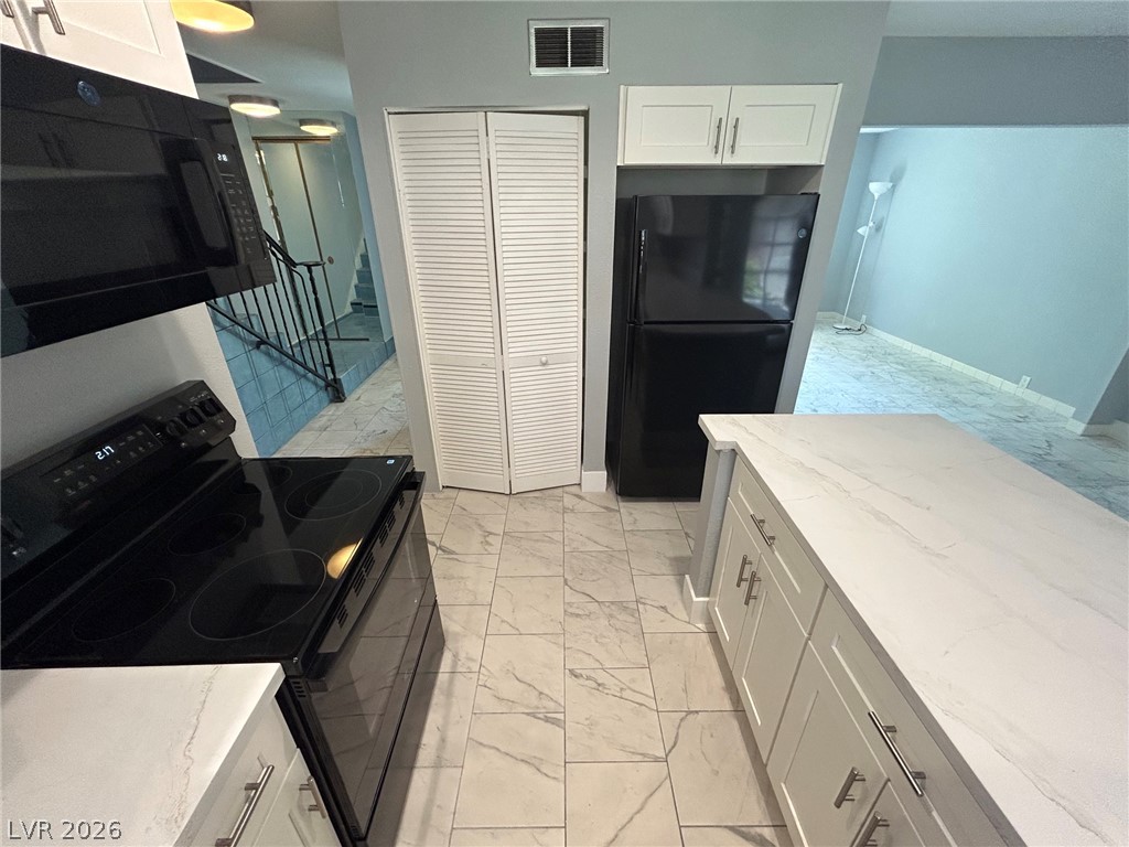 596 Tam O Shanter Las Vegas NV 89109
