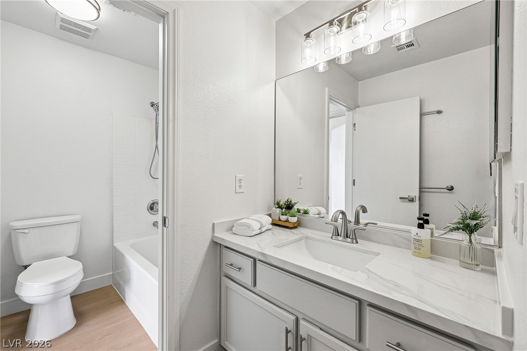 9957 Keephills Street Las Vegas NV 89183