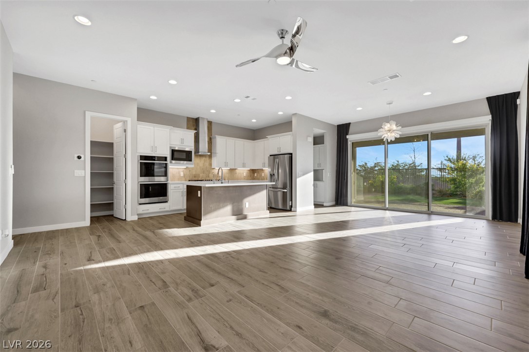 82 Nine Mile Creek Drive Las Vegas NV 89138