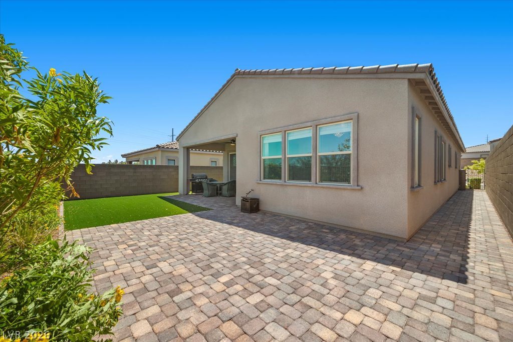 82 Nine Mile Creek Drive Las Vegas NV 89138