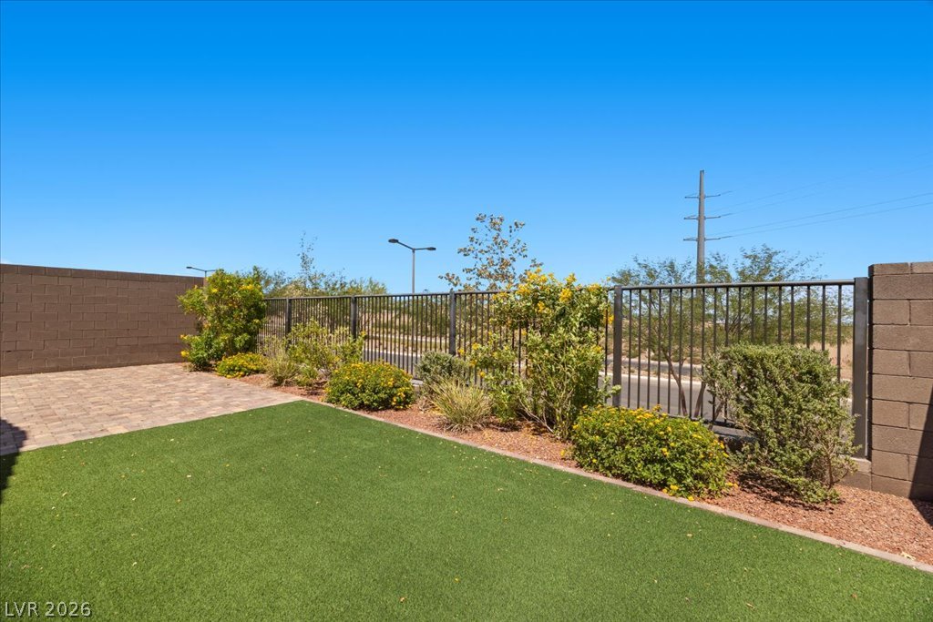 82 Nine Mile Creek Drive Las Vegas NV 89138