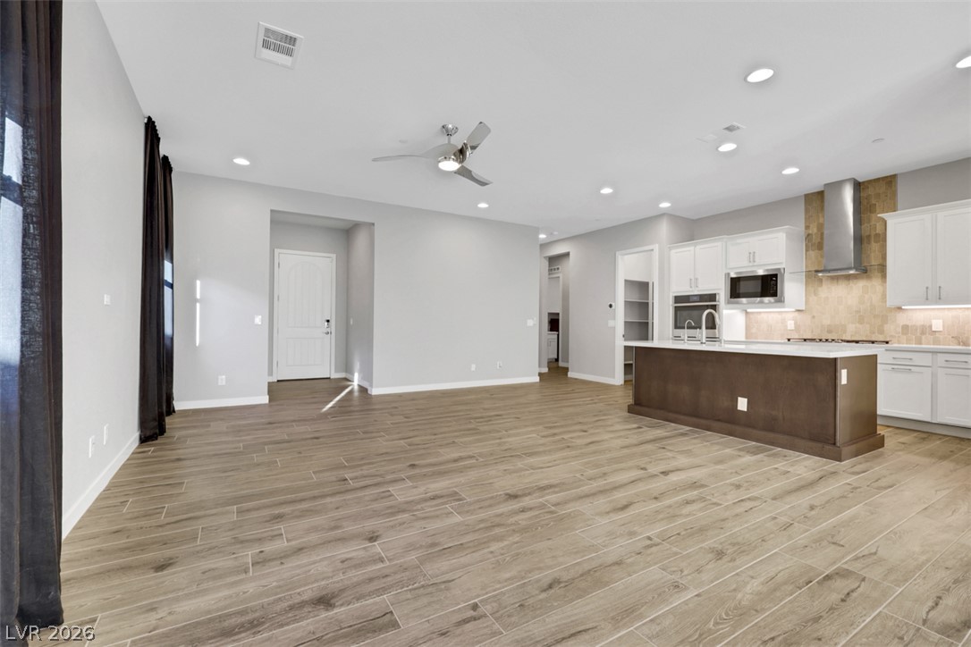 82 Nine Mile Creek Drive Las Vegas NV 89138