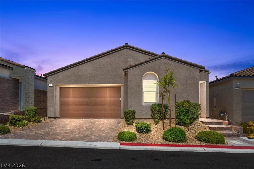82 Nine Mile Creek Drive Las Vegas NV 89138