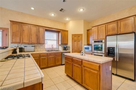 8152 Eagledancer Avenue Las Vegas NV 89129