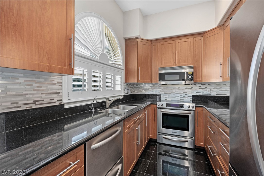 7440 Oak Grove Avenue Las Vegas NV 89117