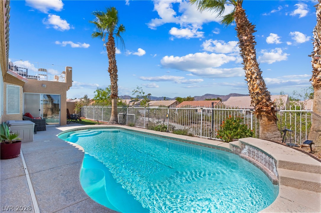 527 Duran Street Henderson NV 89015