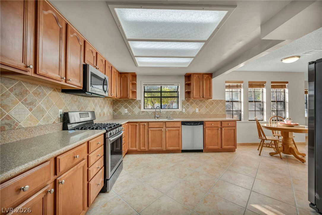 3923 Landsdown Place Las Vegas NV 89121