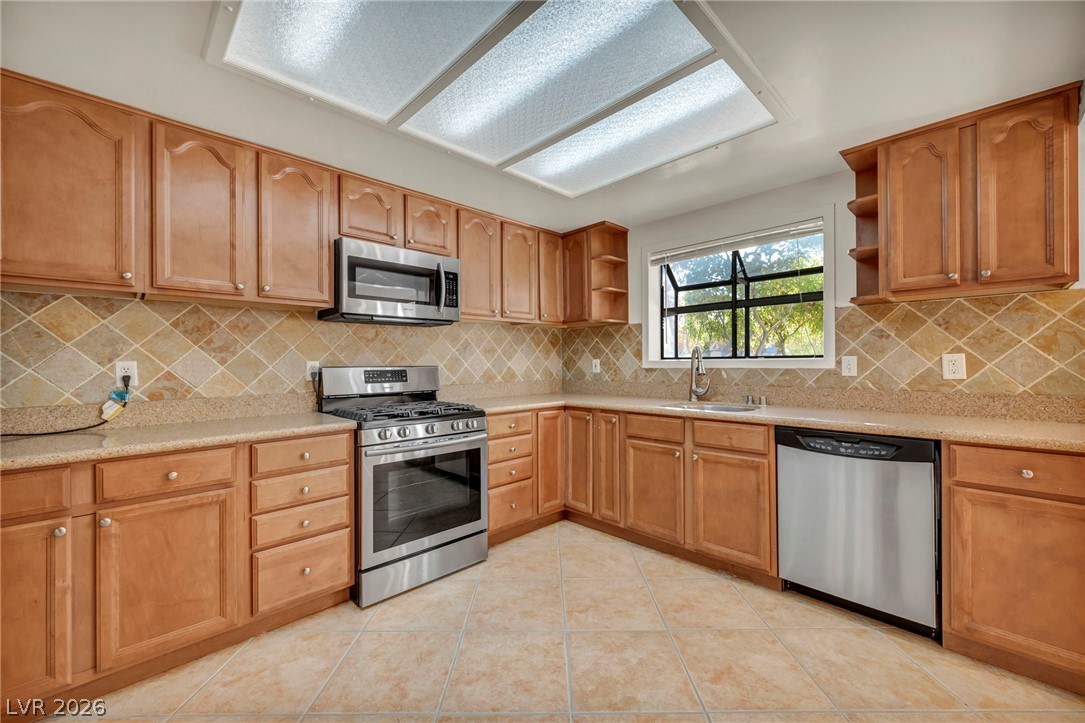 3923 Landsdown Place Las Vegas NV 89121