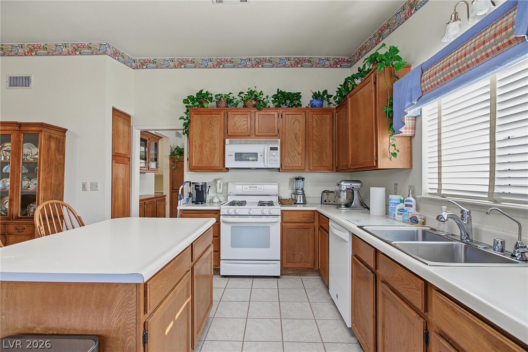 6333 Copperfield Avenue Las Vegas NV 89108