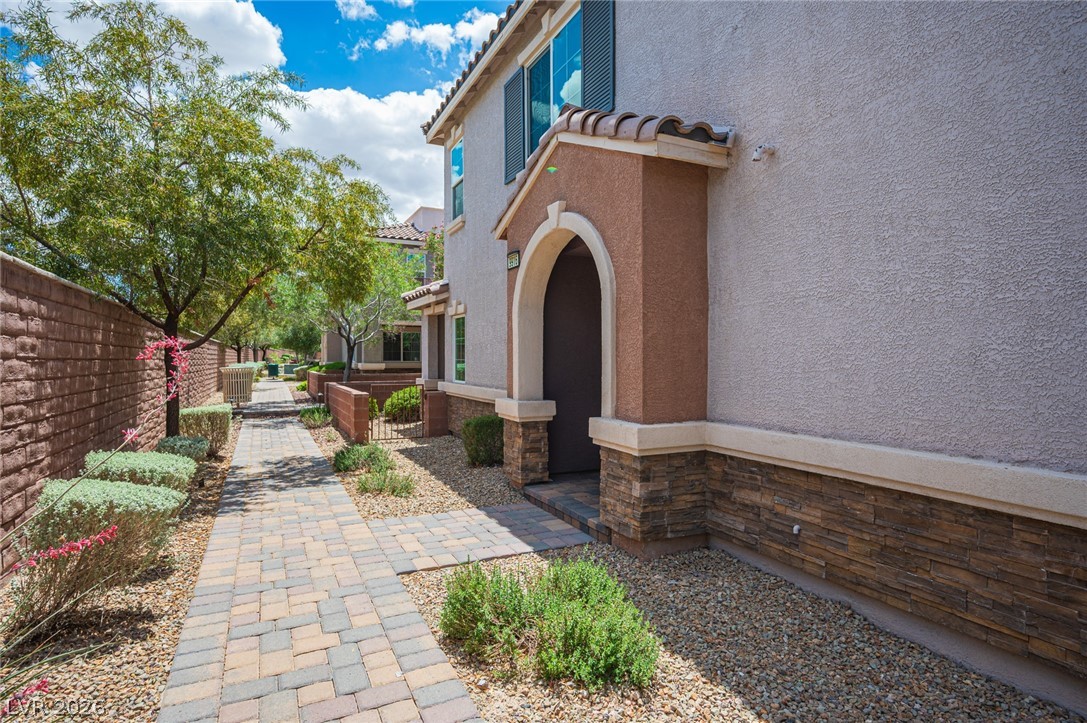 9916 Sable Point Street Las Vegas NV 89178