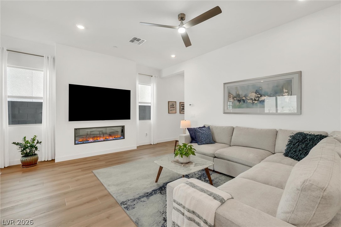 1563 Crested Eagle Street Las Vegas NV 89138