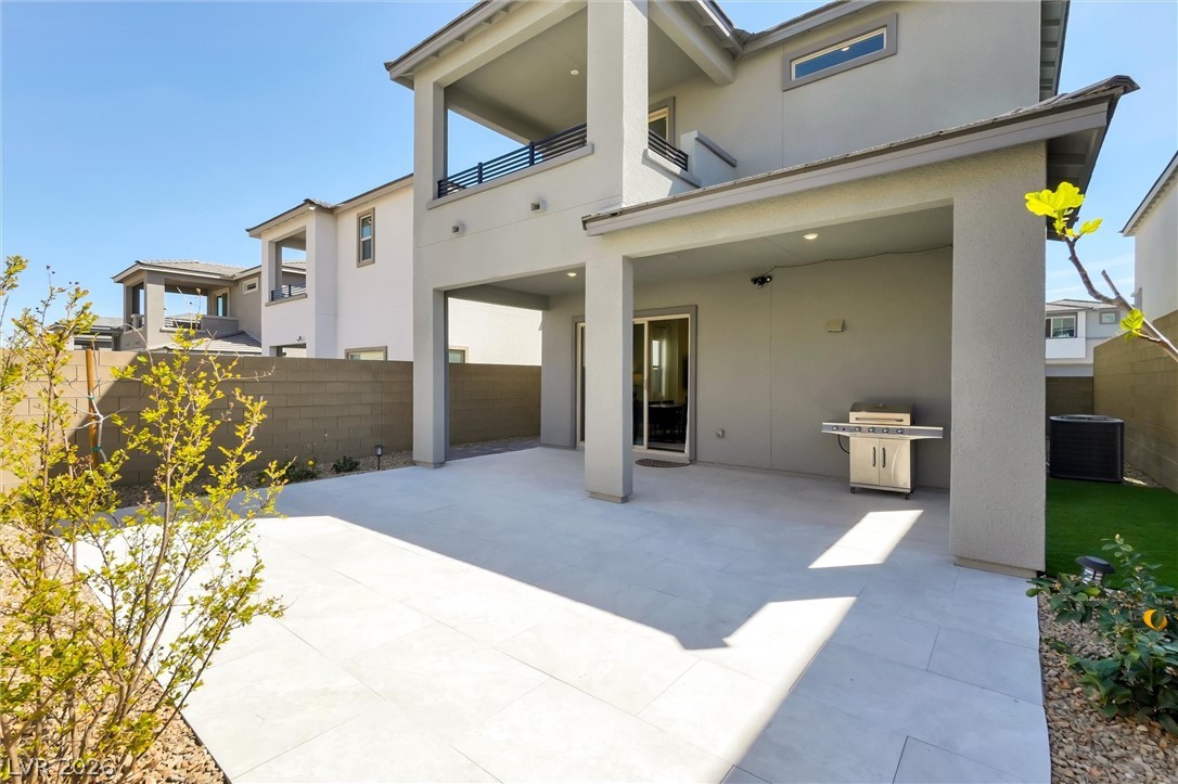 1563 Crested Eagle Street Las Vegas NV 89138