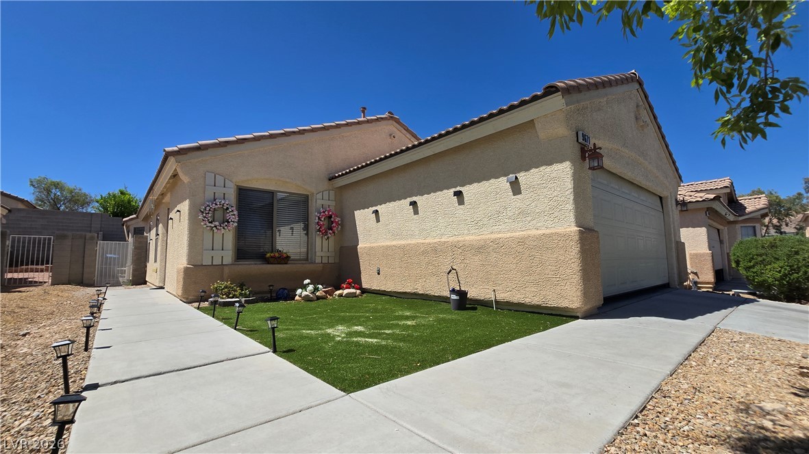 9671 Giddings Avenue Las Vegas NV 89148