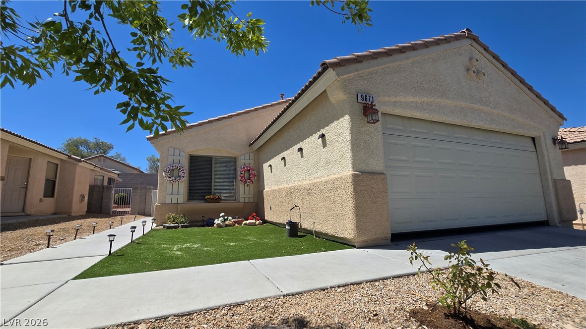 9671 Giddings Avenue Las Vegas NV 89148