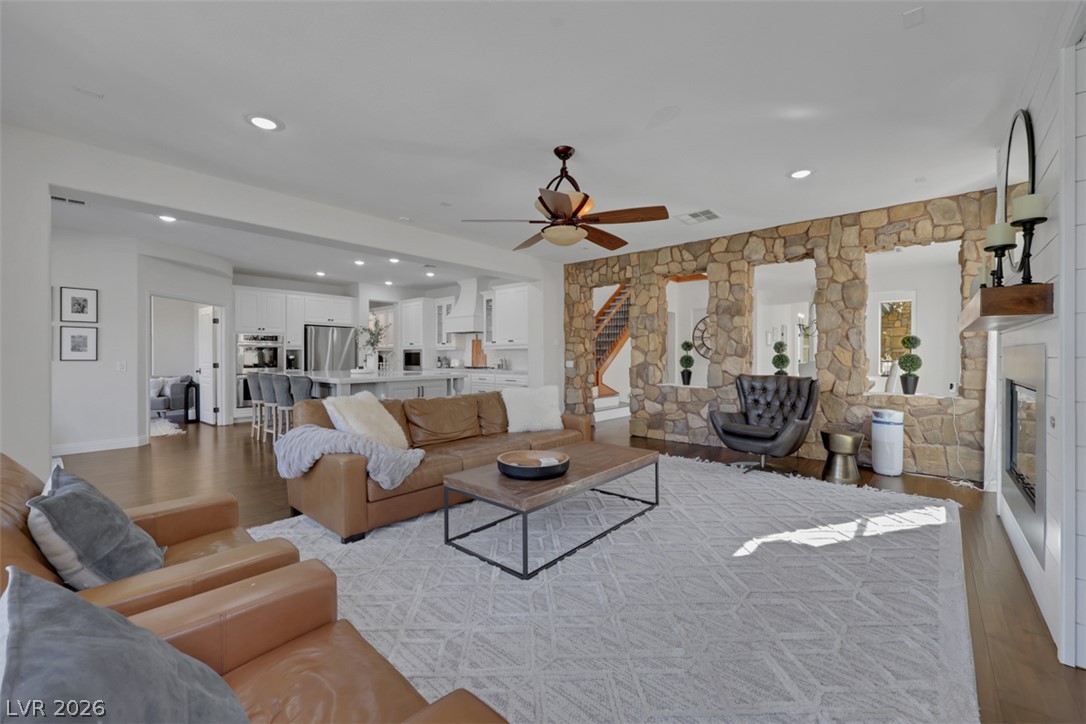 915 Via Canale Drive Henderson NV 89011