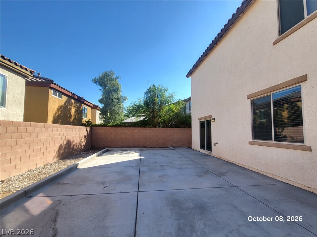 8142 Pinecrest Falls Street Las Vegas NV 89113